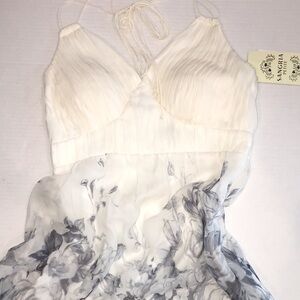 Sangria Petite Halter Cocktail Dress – White Floral Ombre (NWT, Size 6P)